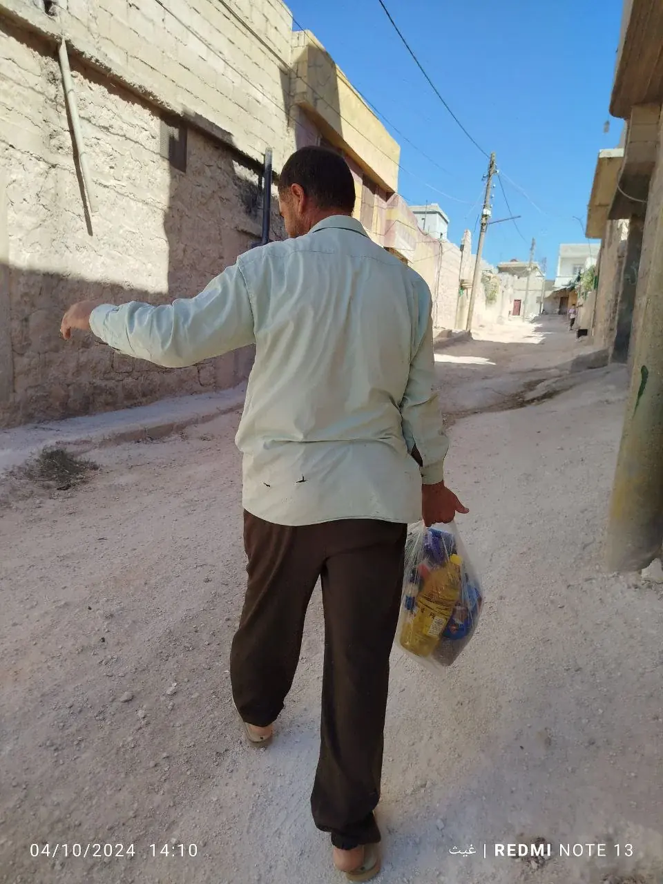 عکس ۱۲