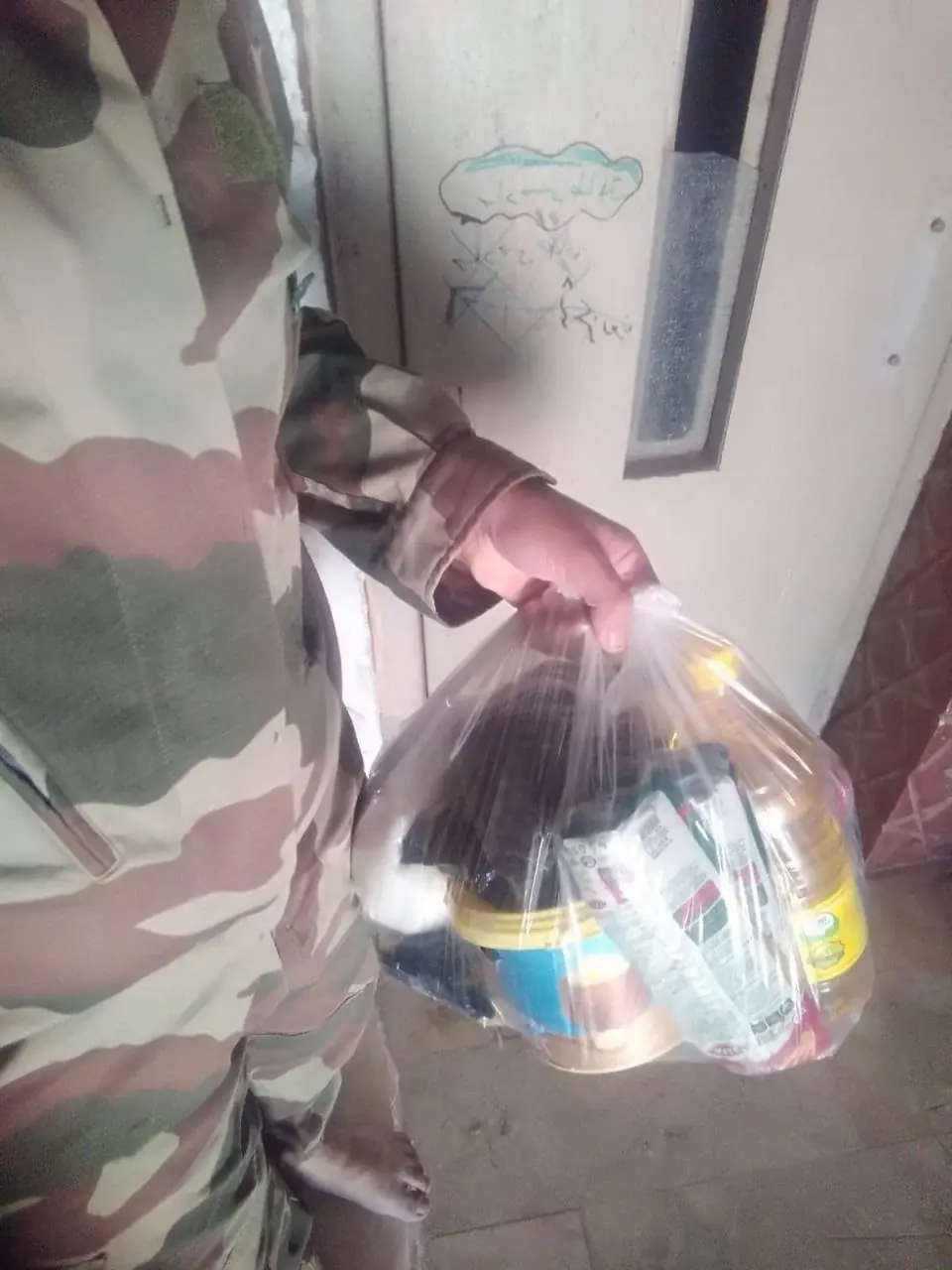 عکس ۱۴۰