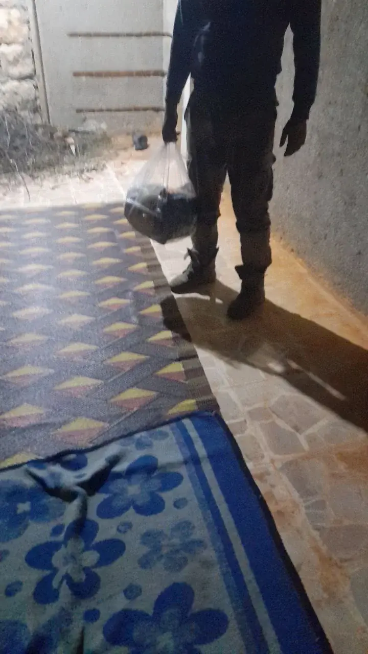 عکس ۹