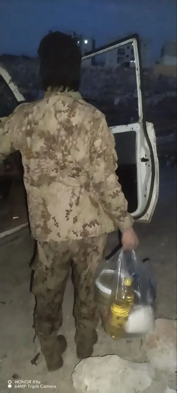 عکس ۱۶