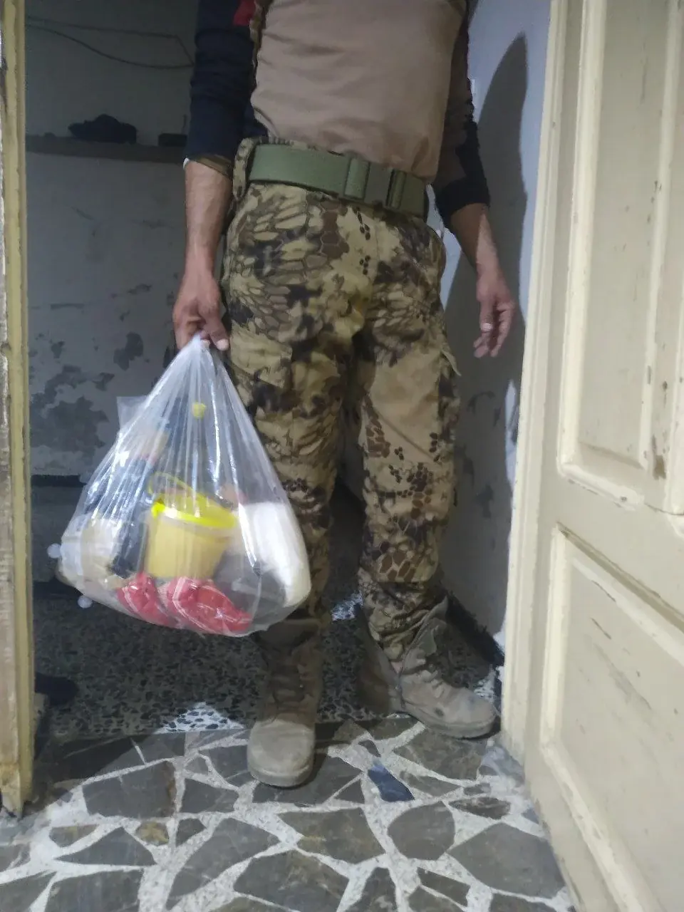 عکس ۱۴