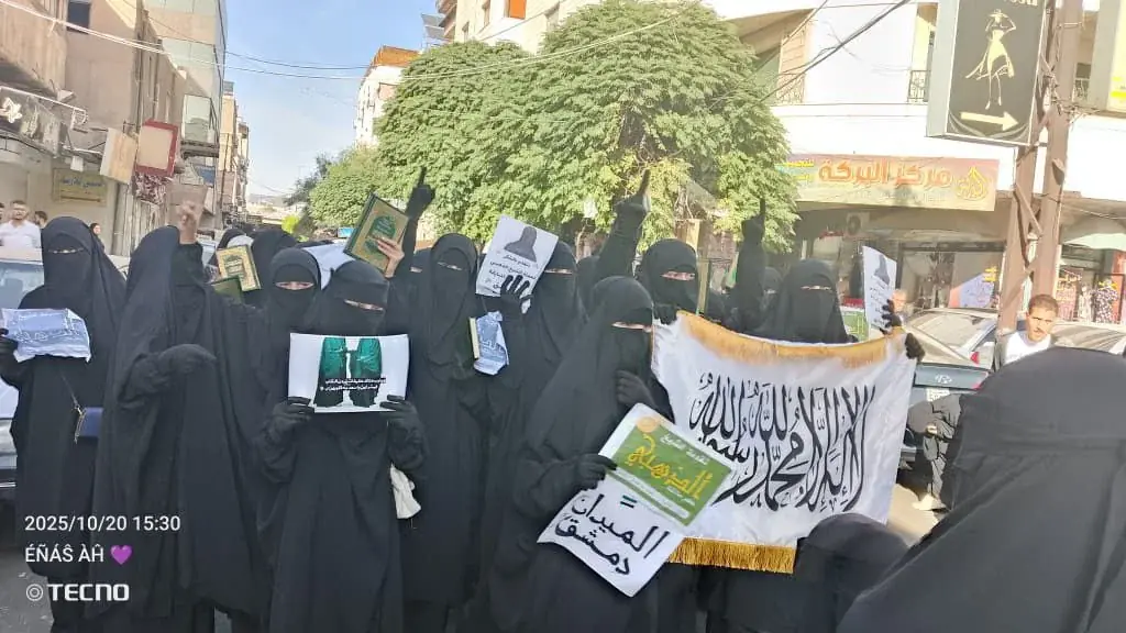 عکس ۲۴
