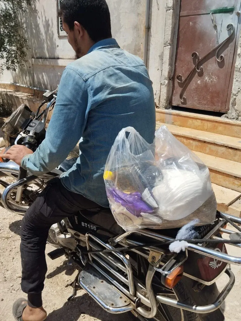 عکس ۱۷